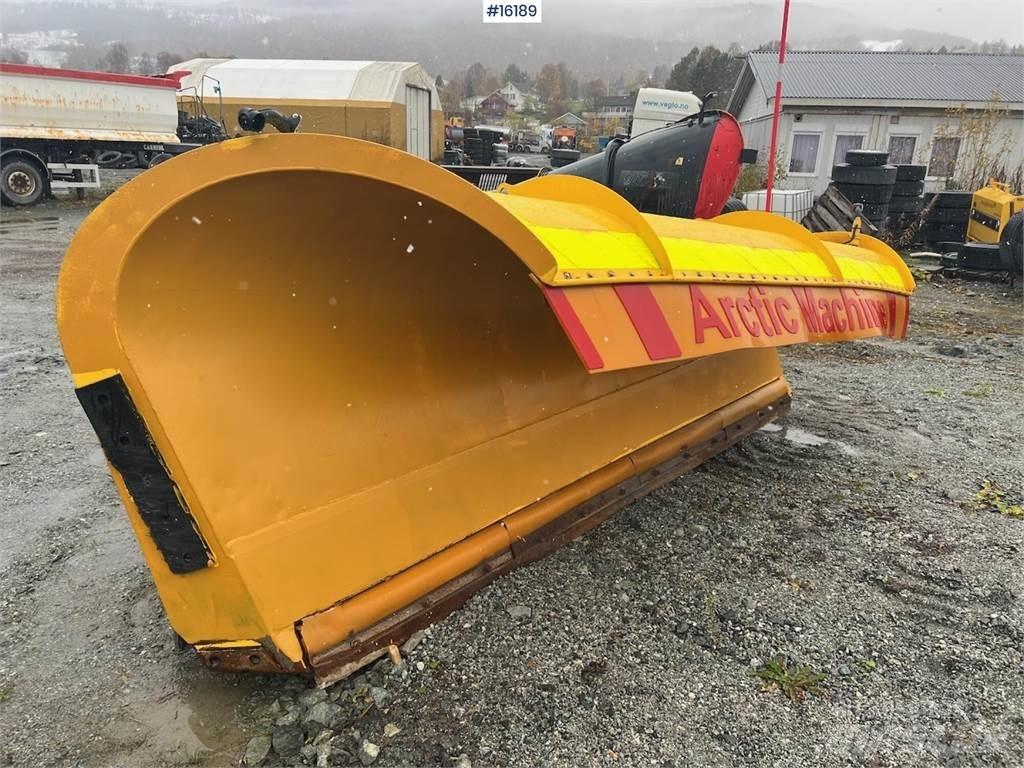  Artic Machine plog Transport Sonstige