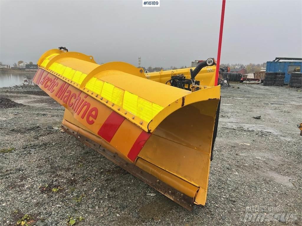  Artic Machine plog Transport Sonstige