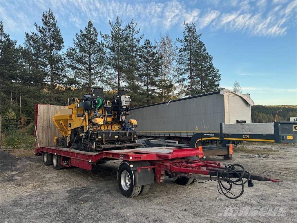 CAT AP 300 Strassenfertiger