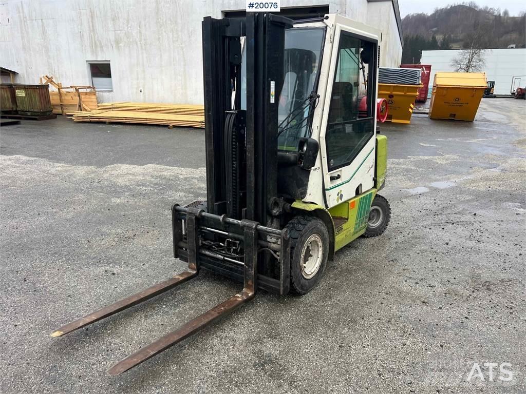 Clark CGP 25 truck Sonstige Baumaschinen