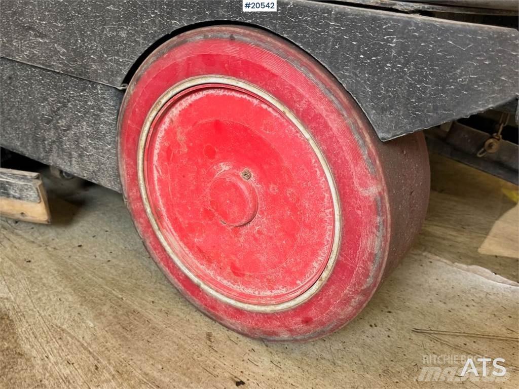Comac Ultra 100 BS Sonstige Baumaschinen