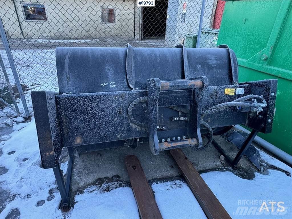 Engcon SR1600C broom Sonstige Baumaschinen