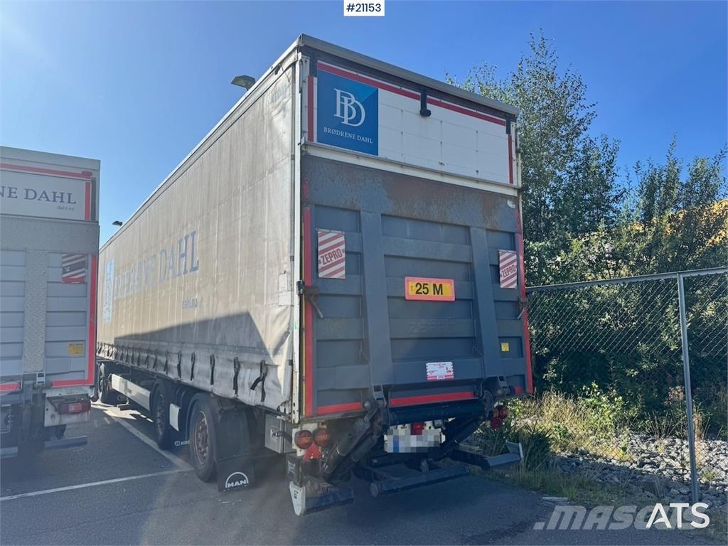 Krone Citysemi. Kofferauflieger