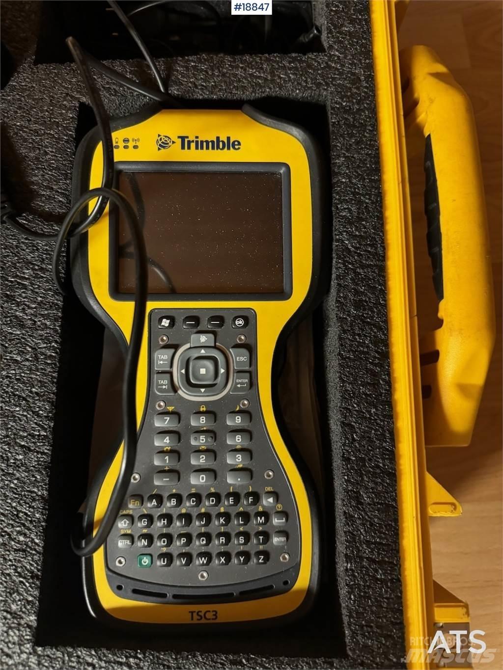 Trimble GPS m/ radio. Sonstige Baumaschinen