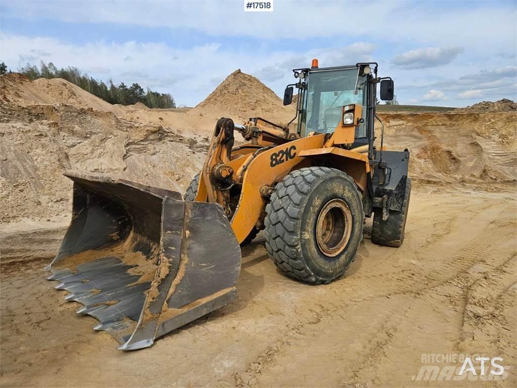 CASE 821C Radlader