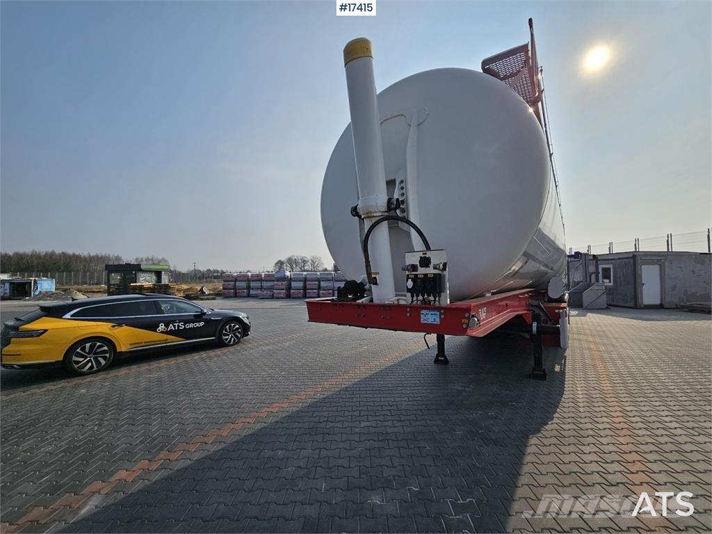 LAG 0-3-TI Tankauflieger