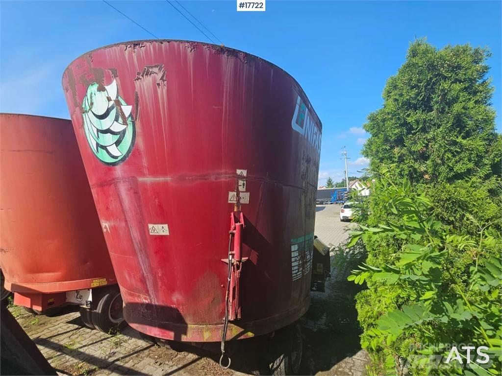 Unifast M 12 Futtermischwagen