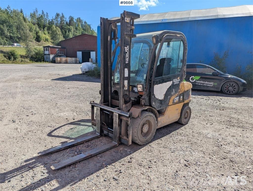 CAT DP30N Dieselstapler