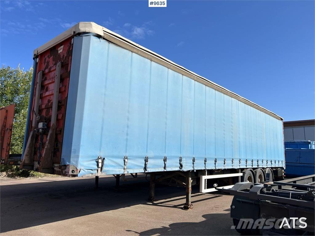 Fruehauf SS136/P3S Curtainsiderauflieger