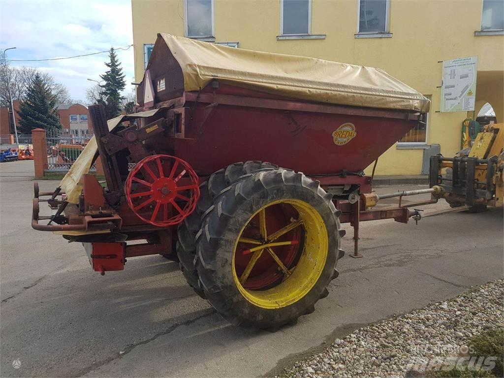 Bredal B-4 Mineraldüngerstreuer