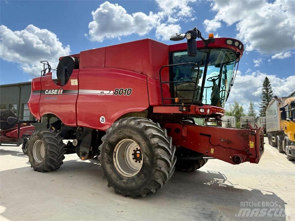 Case IH 8010 Mähdrescher