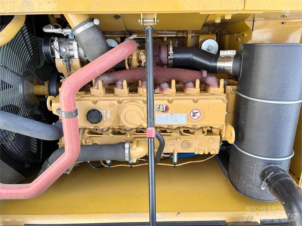 CAT 323D3 Raupenbagger