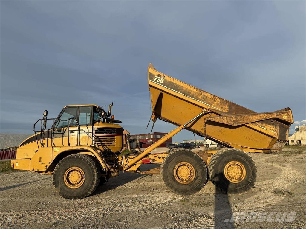 CAT 730 Dumper - Knickgelenk