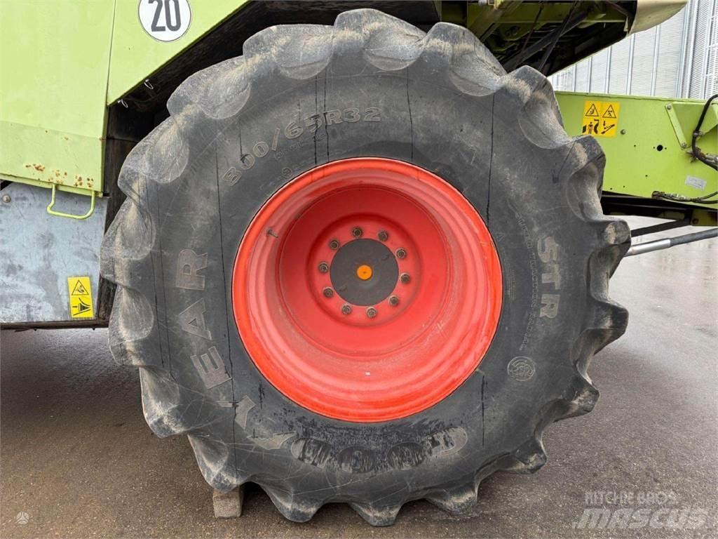 CLAAS LEXION 460 Mähdrescher