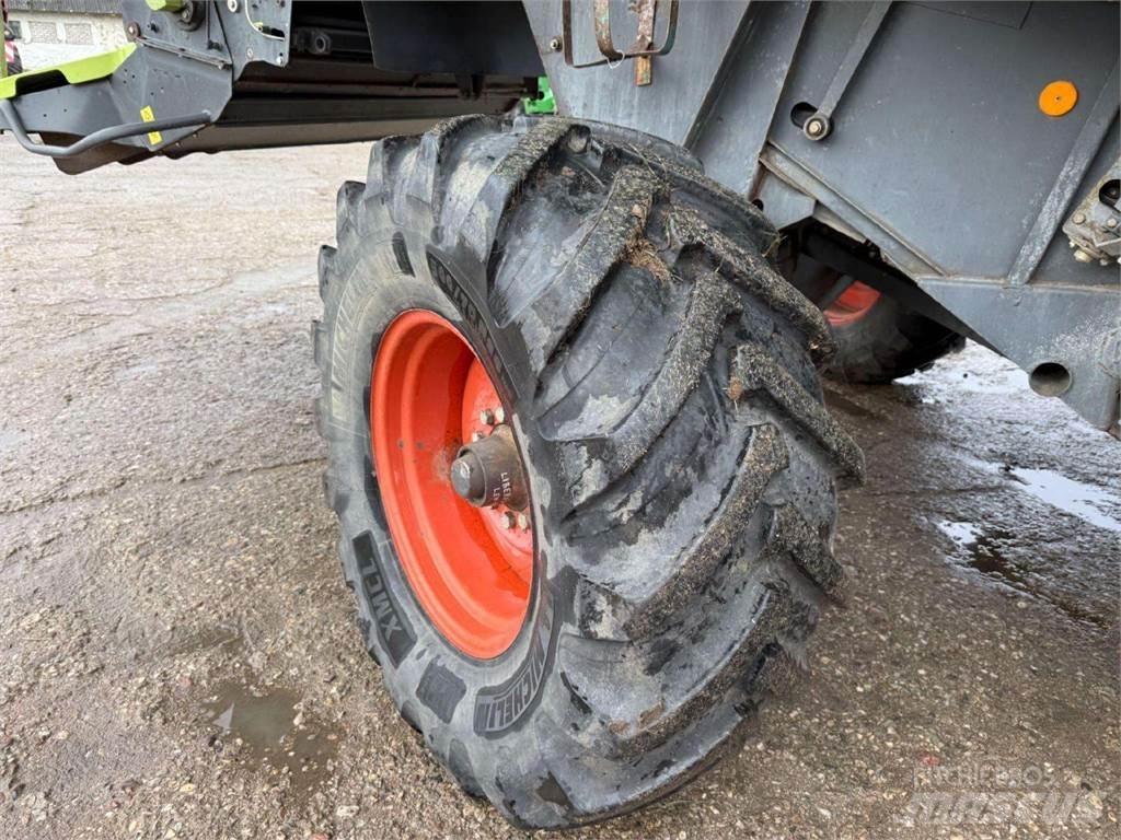 CLAAS LEXION 480 Mähdrescher