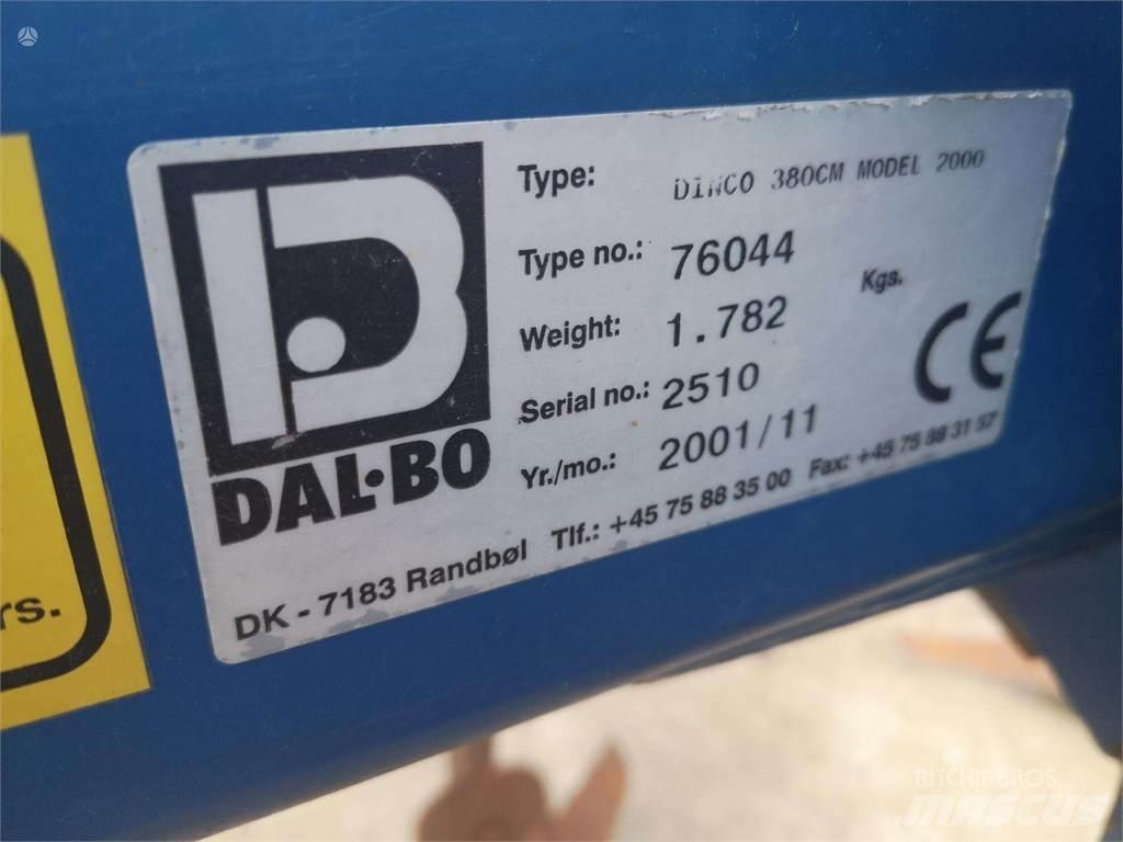 Dal-Bo Dinco 380 Field drags