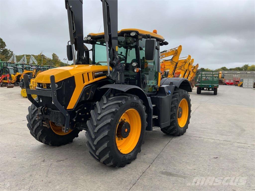 JCB Fastrac 4220 Traktoren