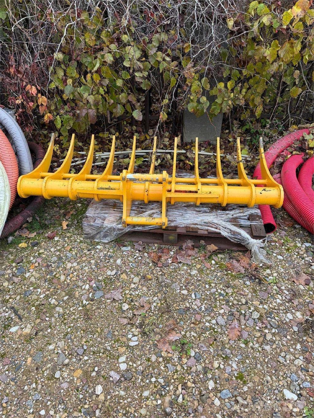 JCB JS145LR Raupenbagger