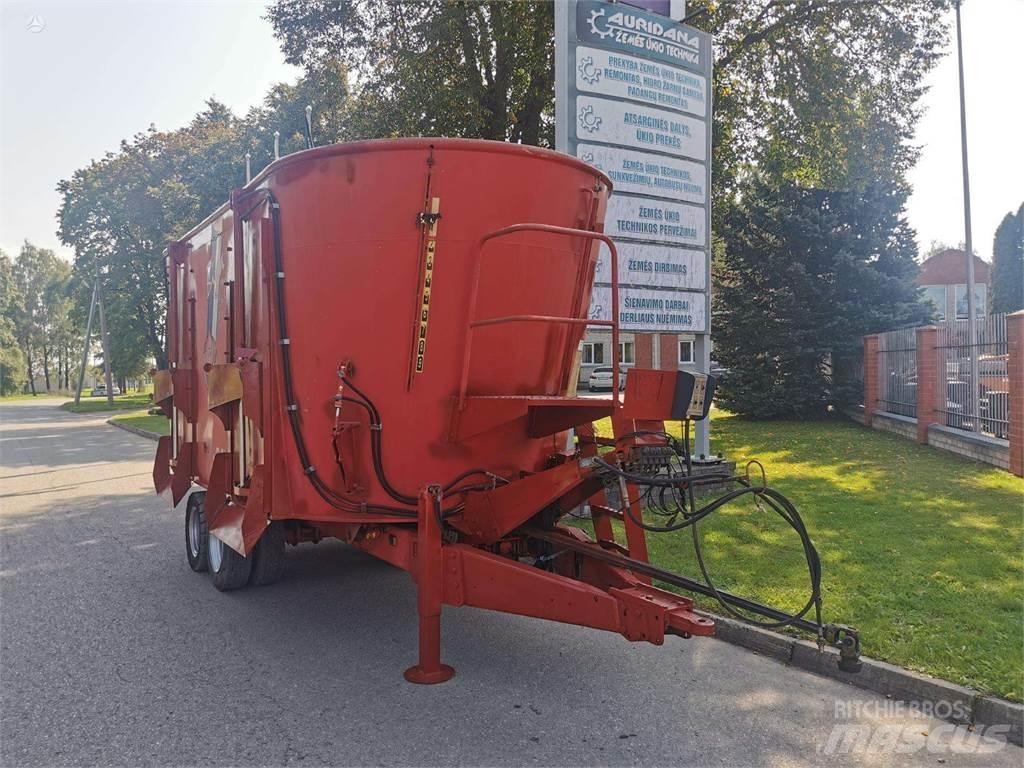  -Kita- PEECON Futtermischwagen