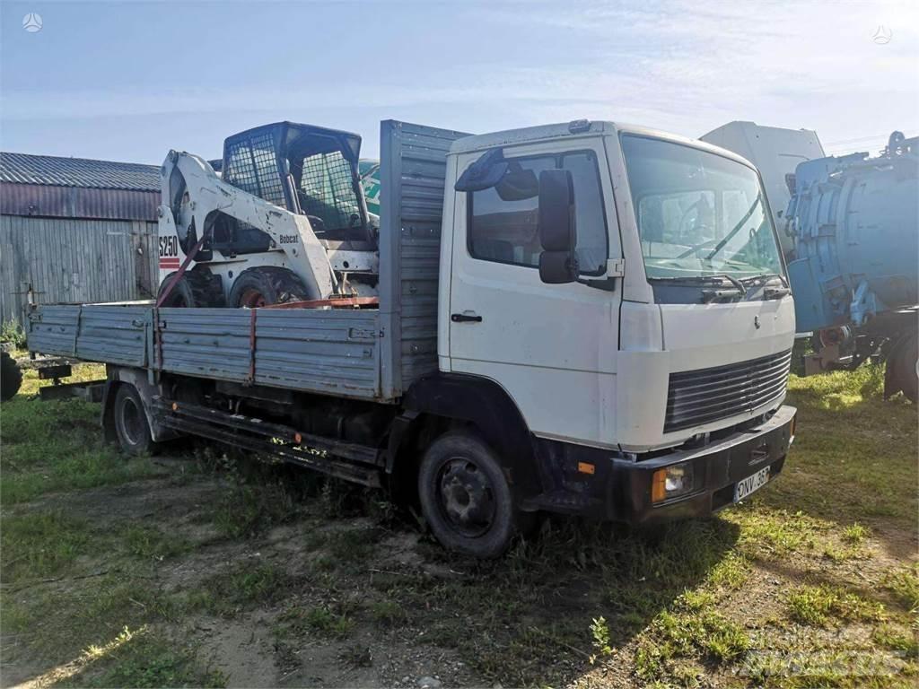 Mercedes-Benz 809 Pritschenwagen/Pritschenwagen mit Seitenklappe