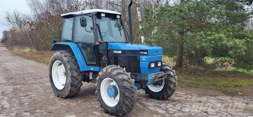 New Holland 7740 Traktoren