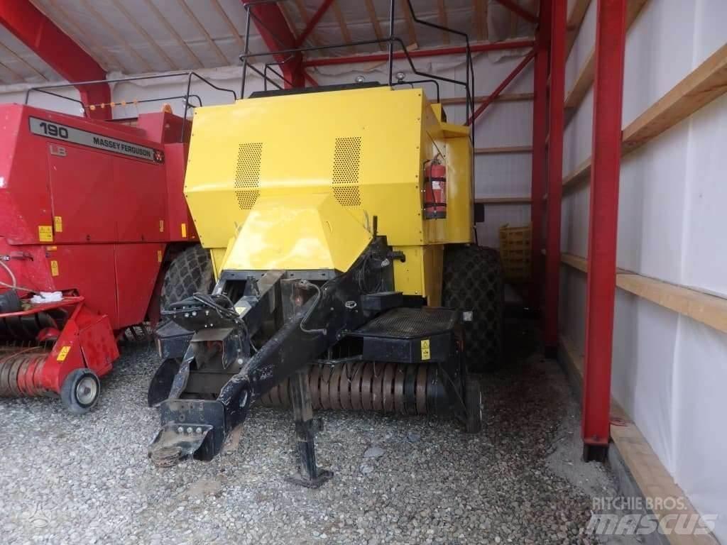 New Holland BB980 Rundballenpressen