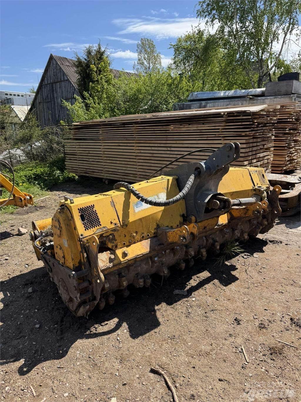 Suokone MJS-241 Sonstige Landmaschinen