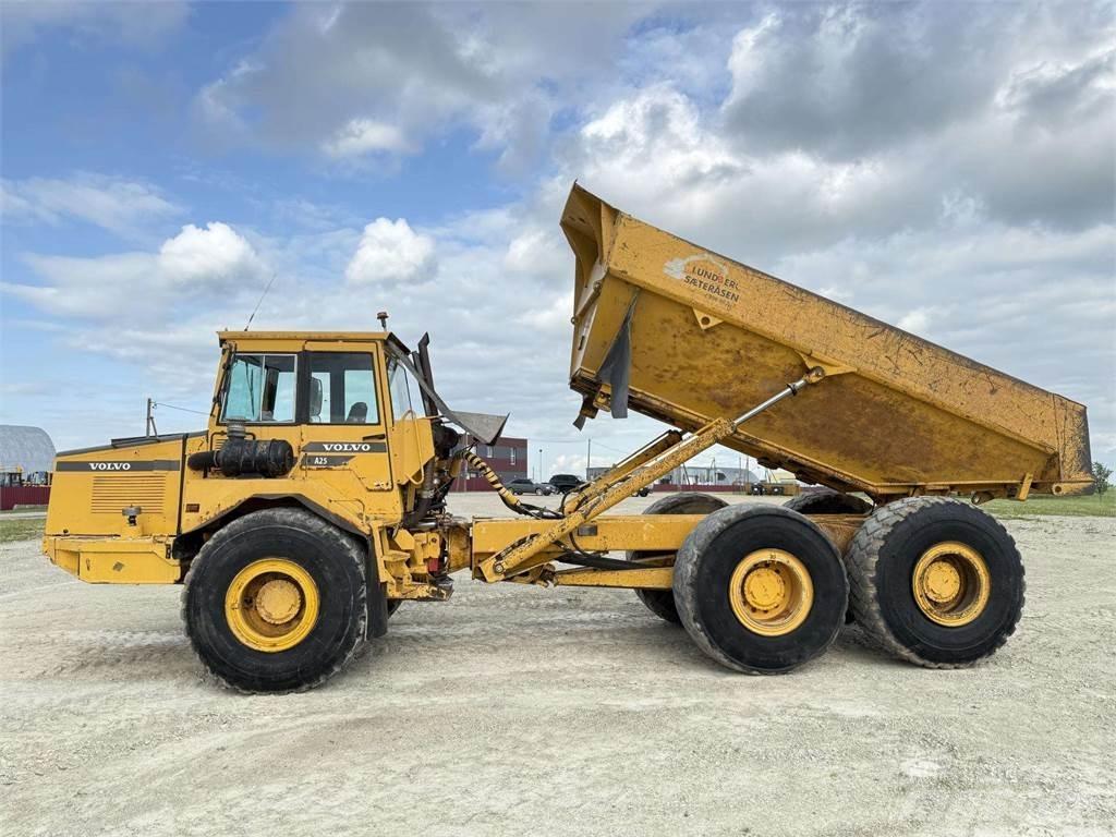 Volvo A25C Dumper - Knickgelenk