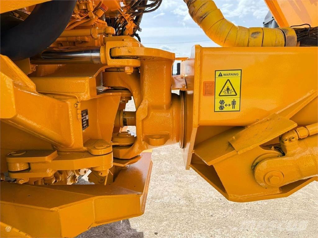Volvo A25C Dumper - Knickgelenk
