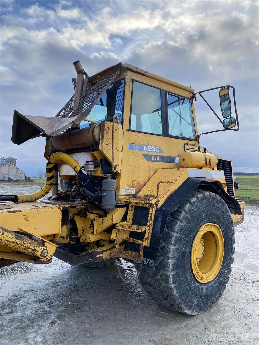 Volvo A25C , Nr.4 Dumper - Knickgelenk