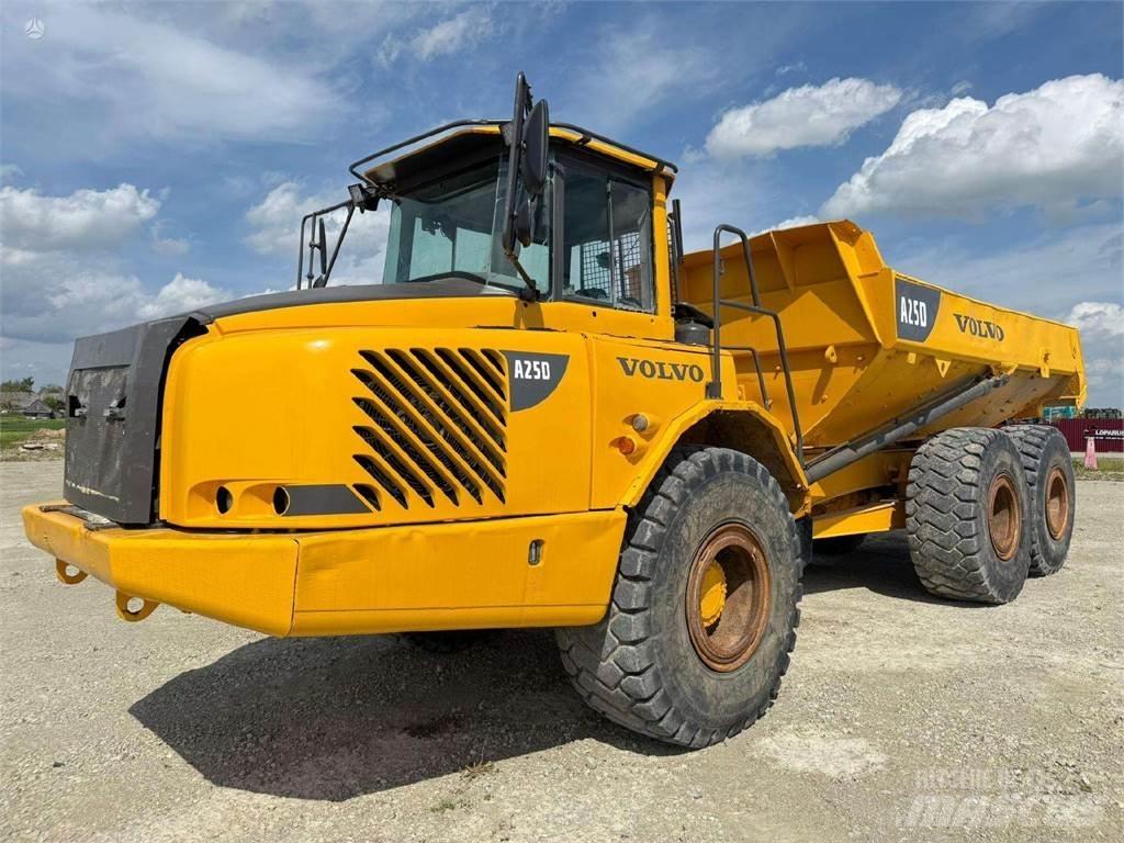 Volvo A25D Dumper - Knickgelenk