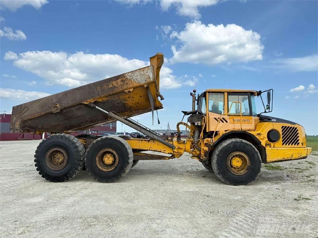 Volvo A25D Dumper - Knickgelenk