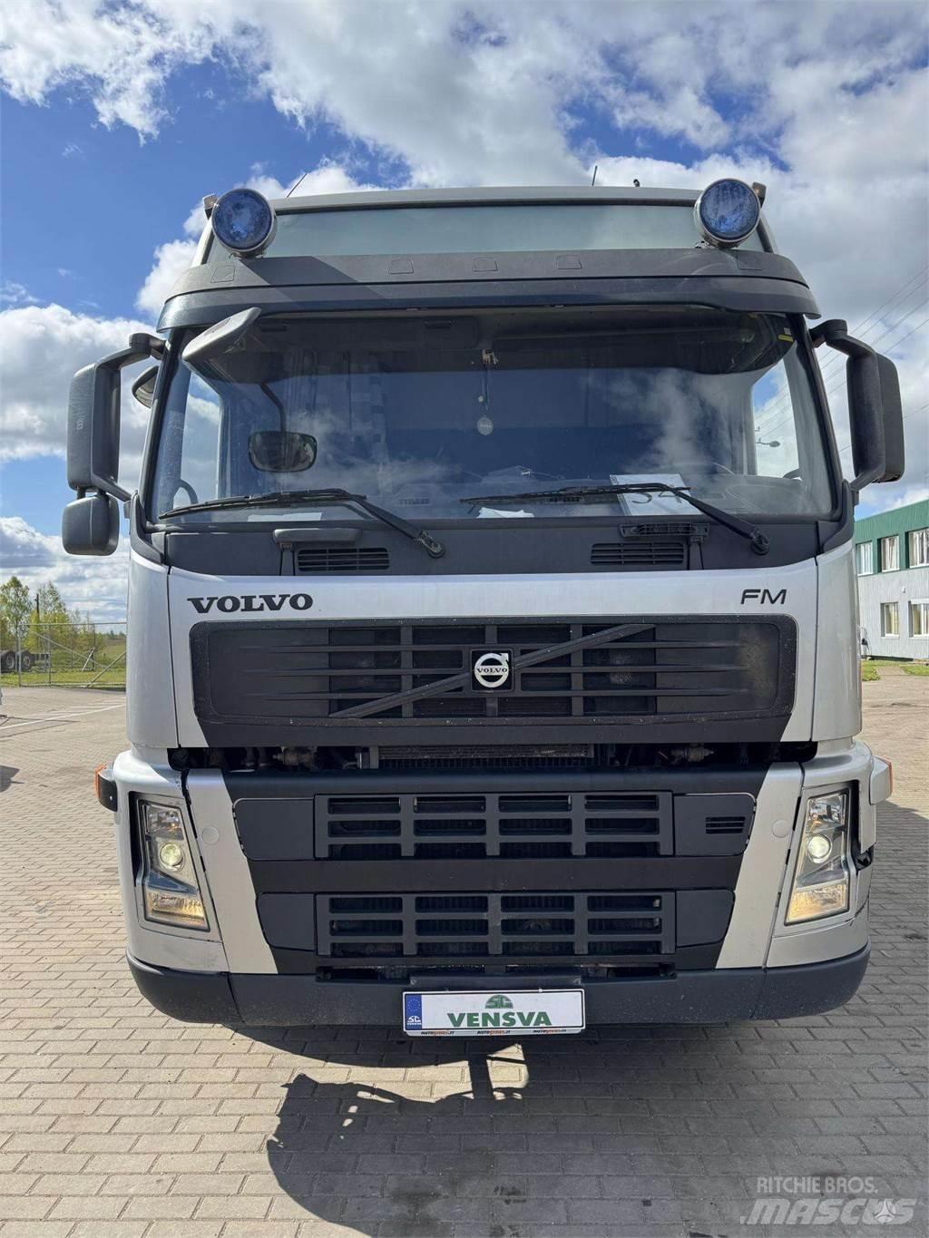 Volvo FM 440 6x2 Pritschenwagen/Pritschenwagen mit Seitenklappe