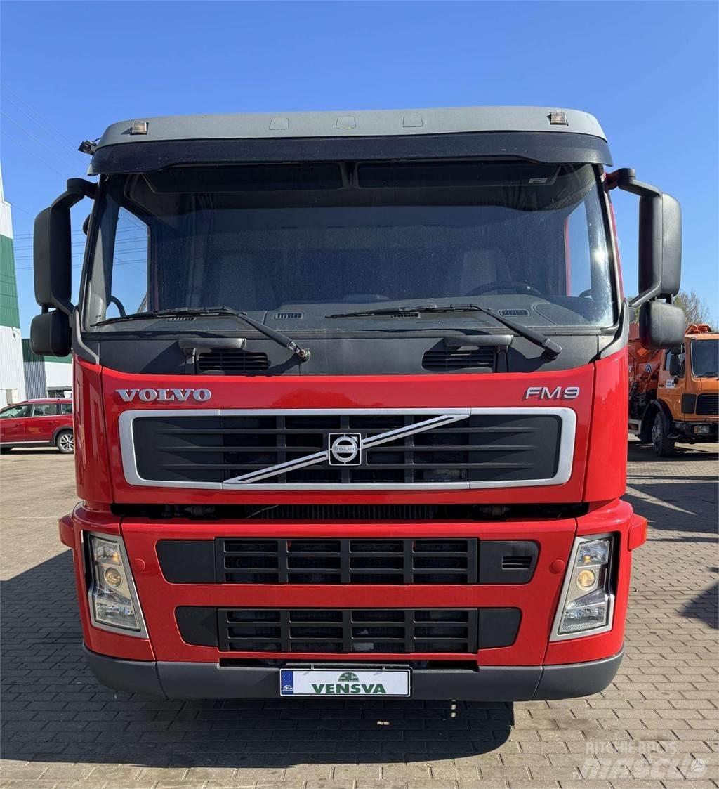 Volvo FM 9 Pritschenwagen/Pritschenwagen mit Seitenklappe