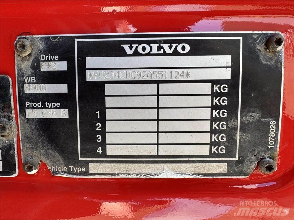 Volvo FM 9 Pritschenwagen/Pritschenwagen mit Seitenklappe