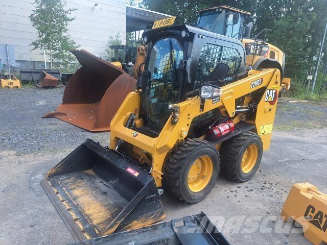CAT 226D3 Radlader