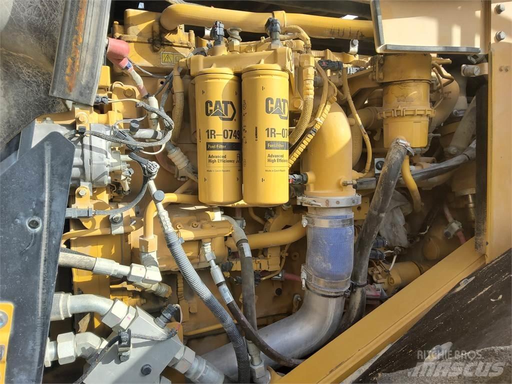 CAT 982M Radlader