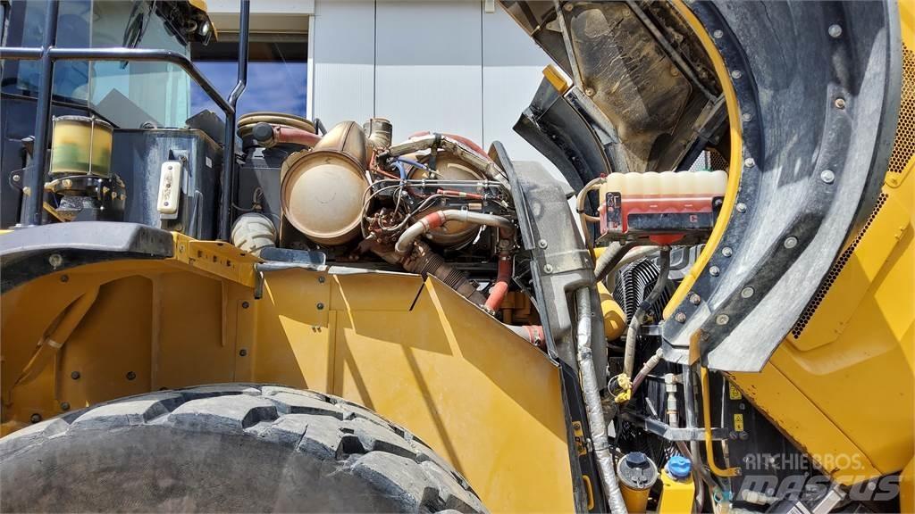CAT 982M Radlader