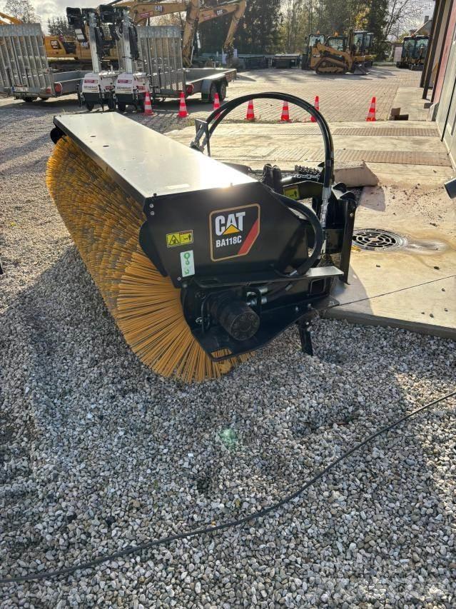 CAT Broom BA118C Kompaktlader