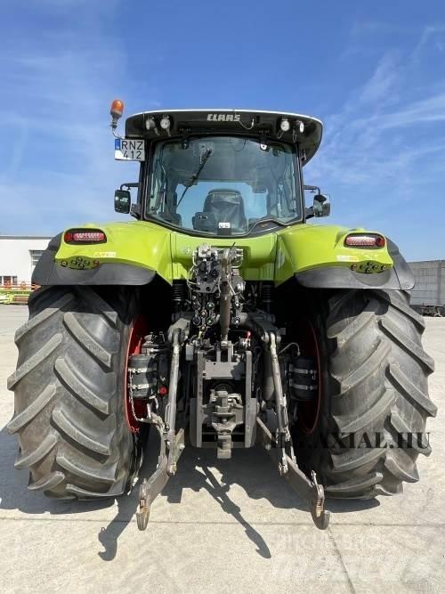 CLAAS Axion 850 Traktoren