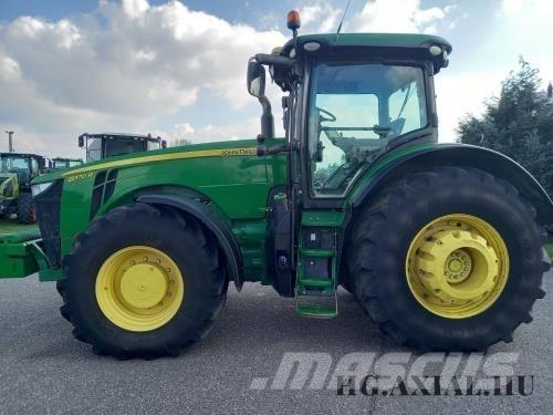 John Deere 8370R Traktoren