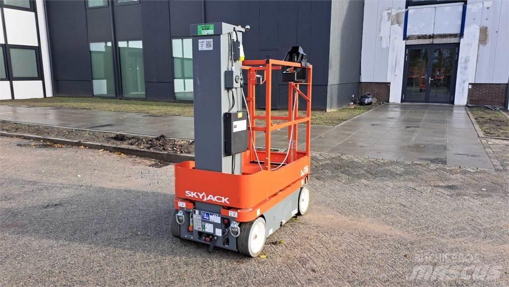 SkyJack SJ16 Andere Arbeitsbühnen