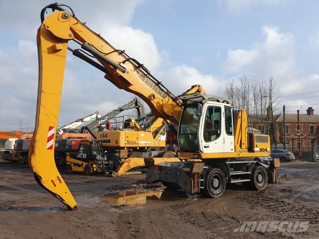 Liebherr A 904 C Materialumschlag