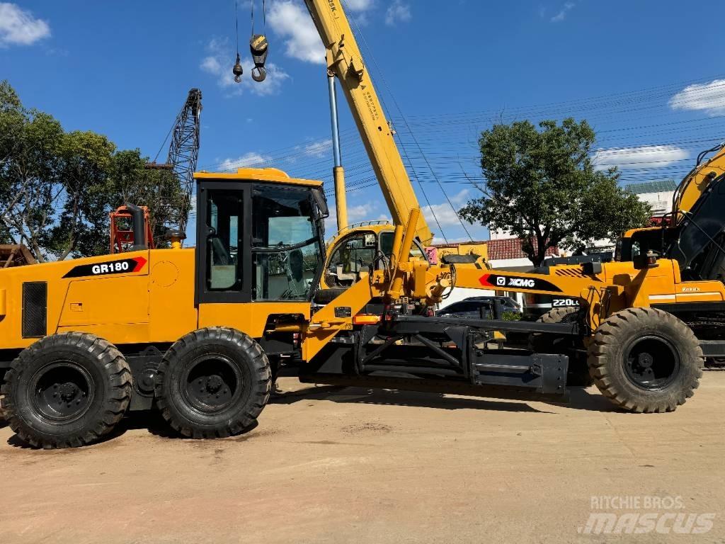 XCMG GR 180 Grader