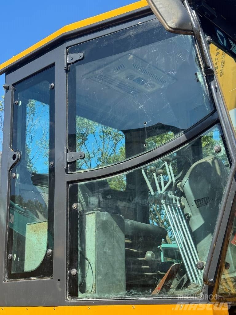XCMG GR 180 Grader