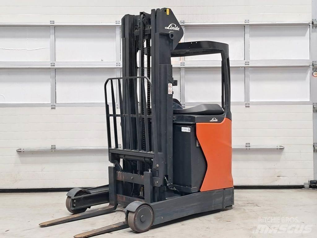 Linde R16-01 Schubmaststapler