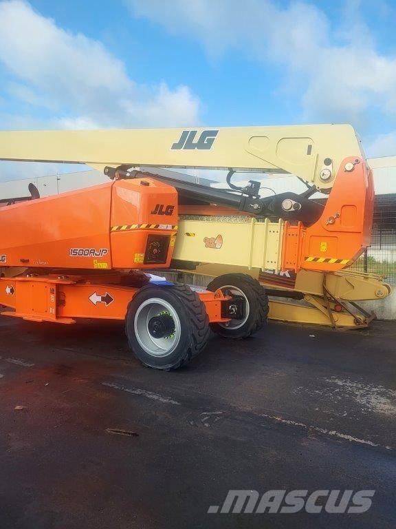 JLG 1500AJP Gelenkteleskoparbeitsbühnen