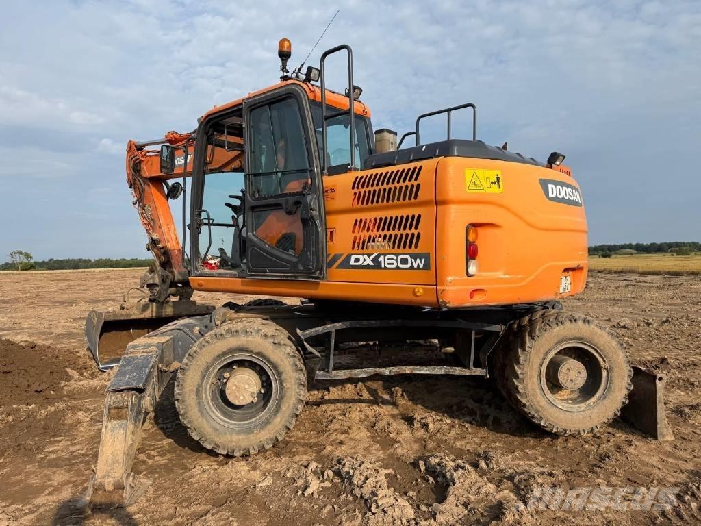 Doosan DX 160 W-3 Mobilbagger
