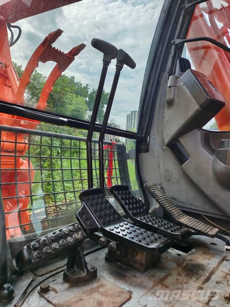 Hitachi EX 200-5 Raupenbagger