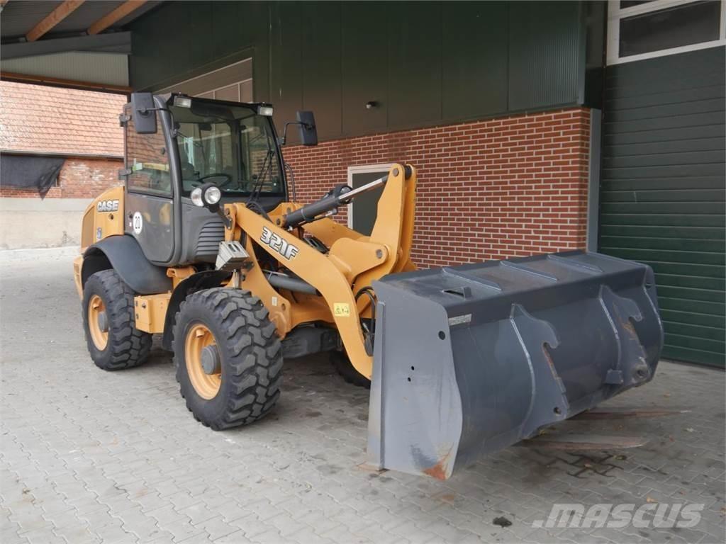 Case IH 321F Radlader